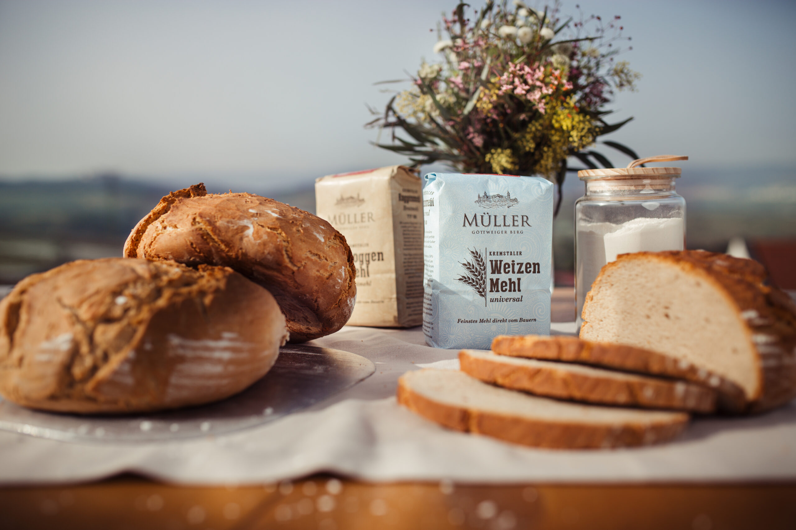 BB_2021_02_Flaschen_und_Brot-01